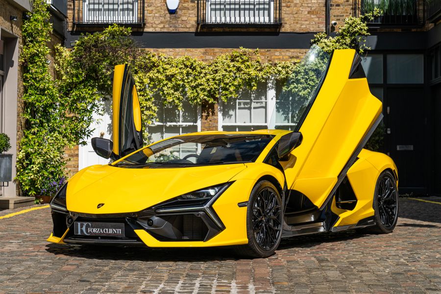 2024 Lamborghini Revuelto