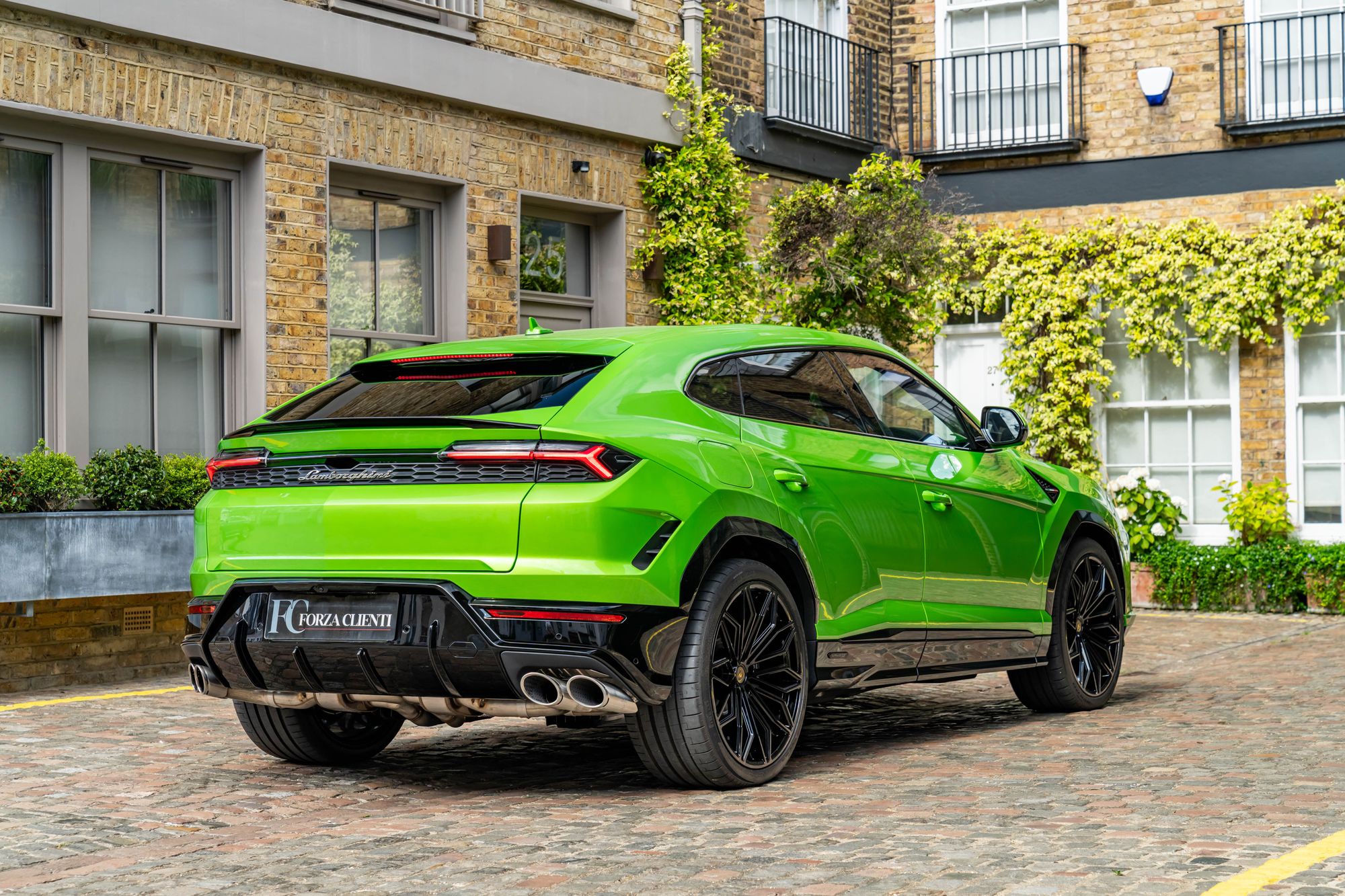 2025 Lamborghini Urus SE for sale
