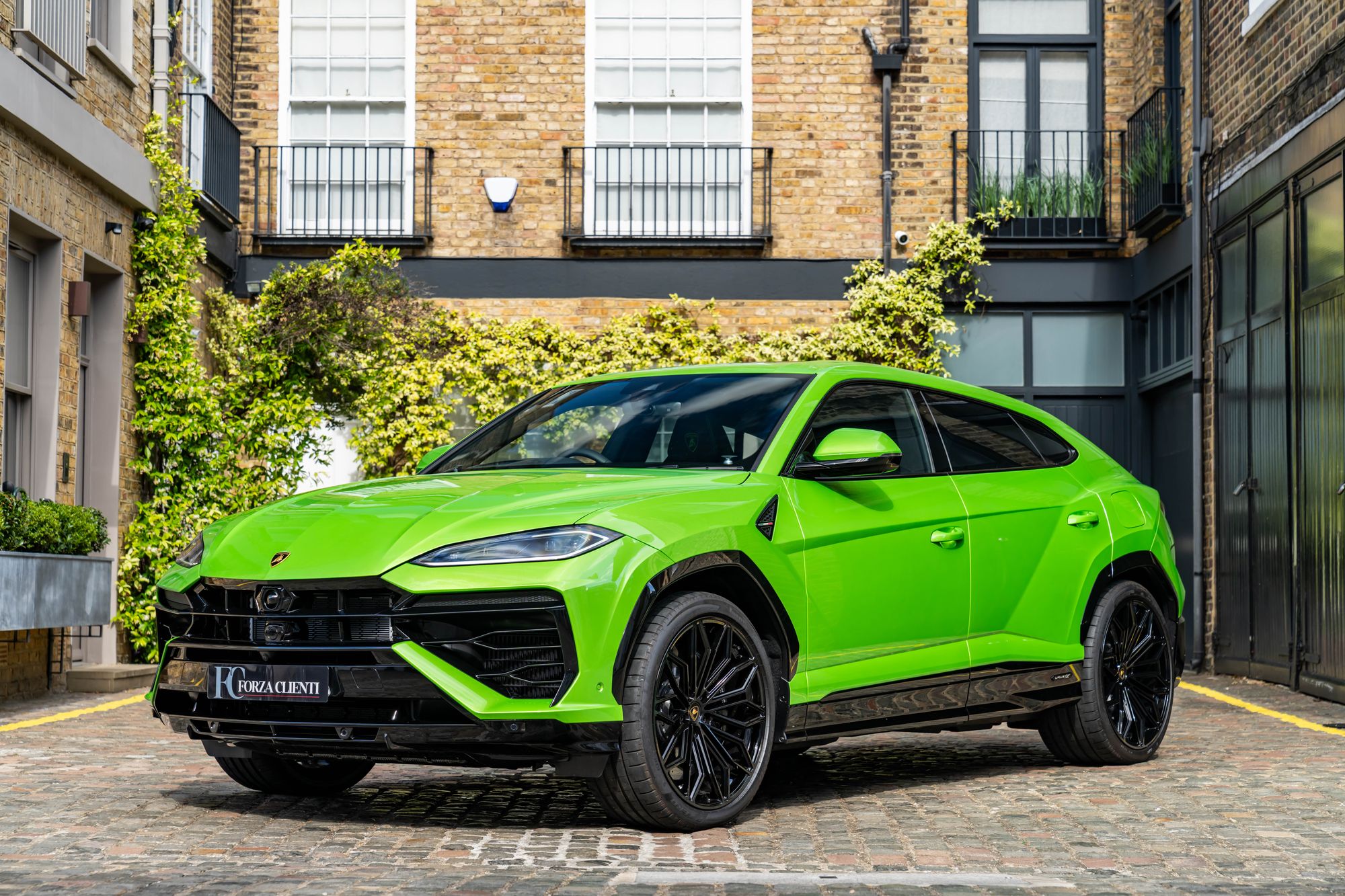 2025 Lamborghini Urus SE for sale