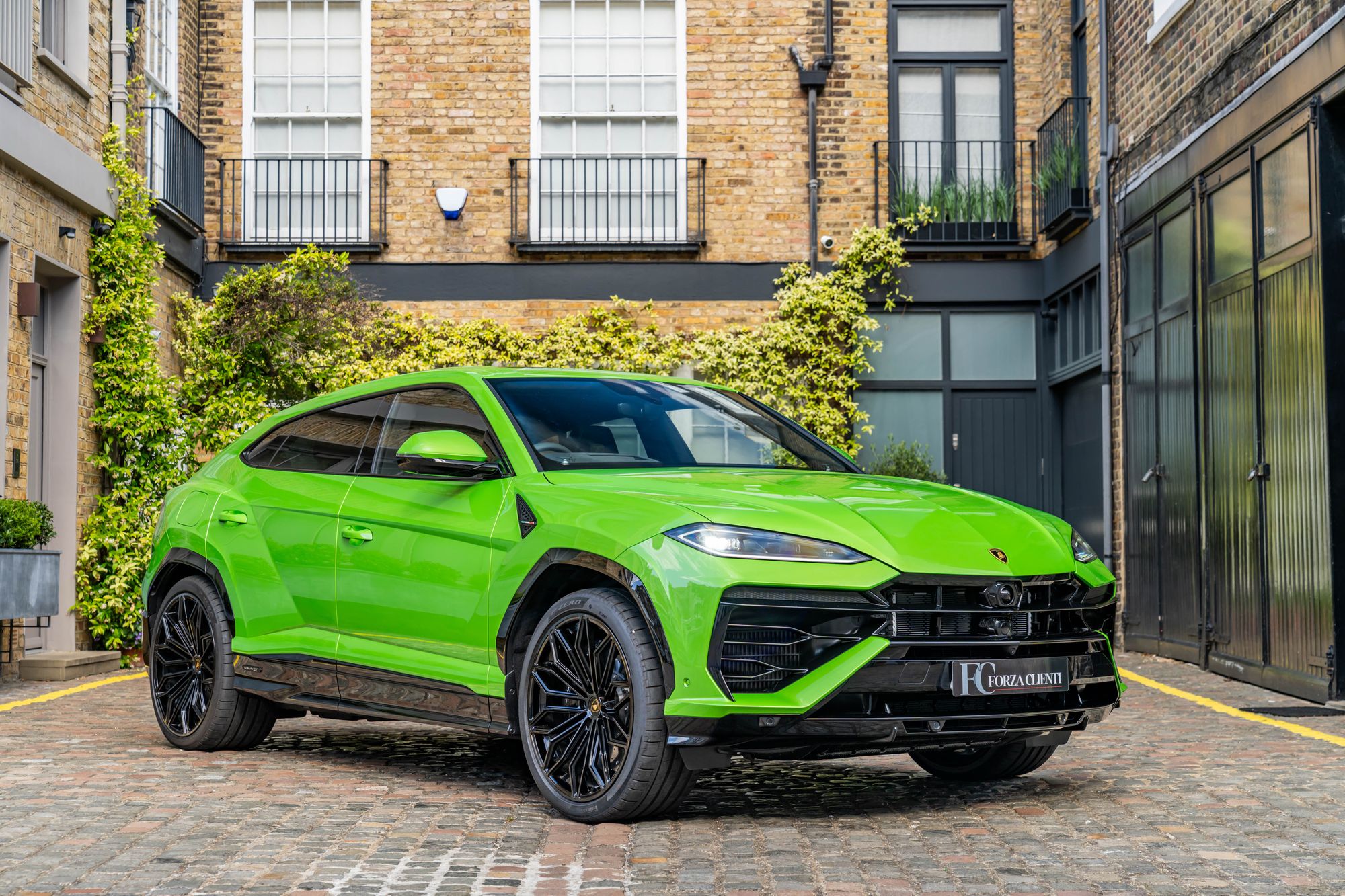 2025 Lamborghini Urus SE for sale