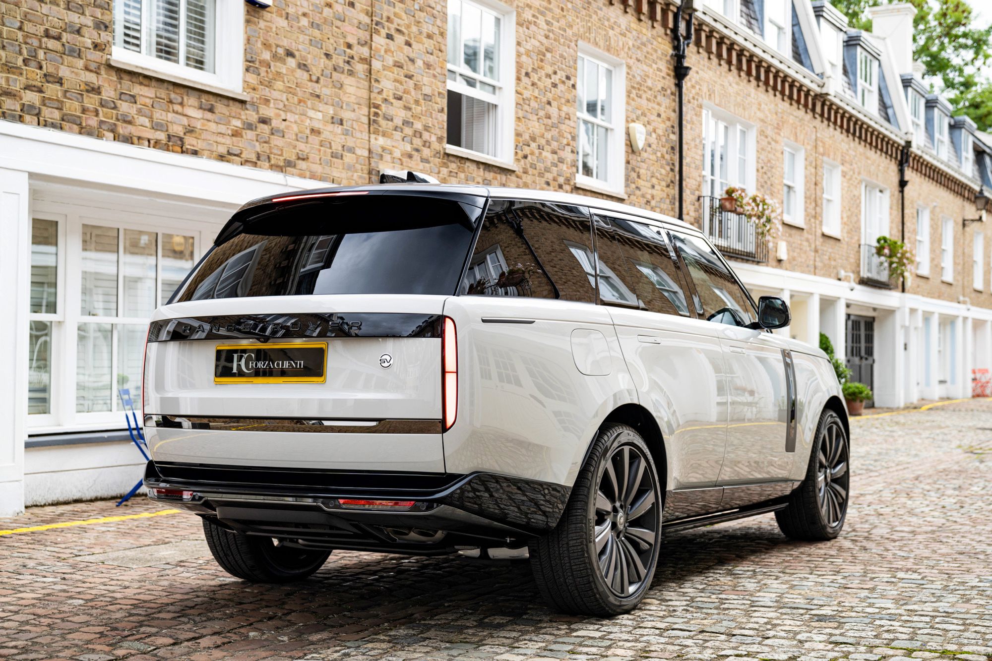 New £250,000 Range Rover Lansdowne Edition unveiled