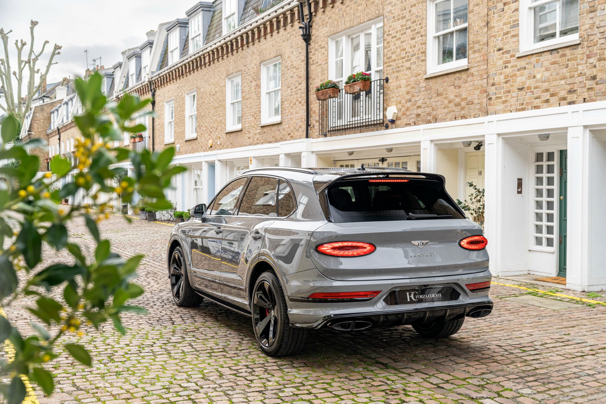 2023 Bentley Bentayga V8 Azure for sale
