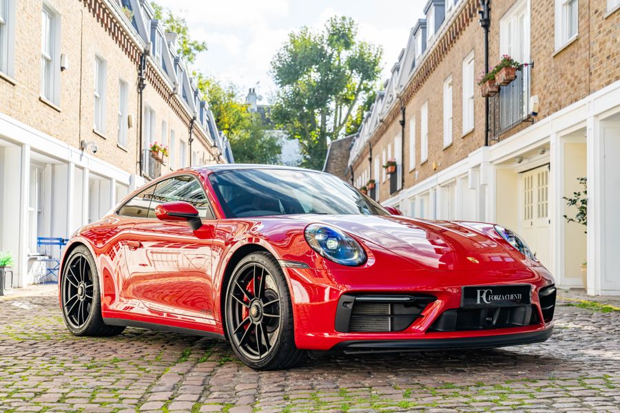 2022 Porsche 992 Carrera 4 GTS